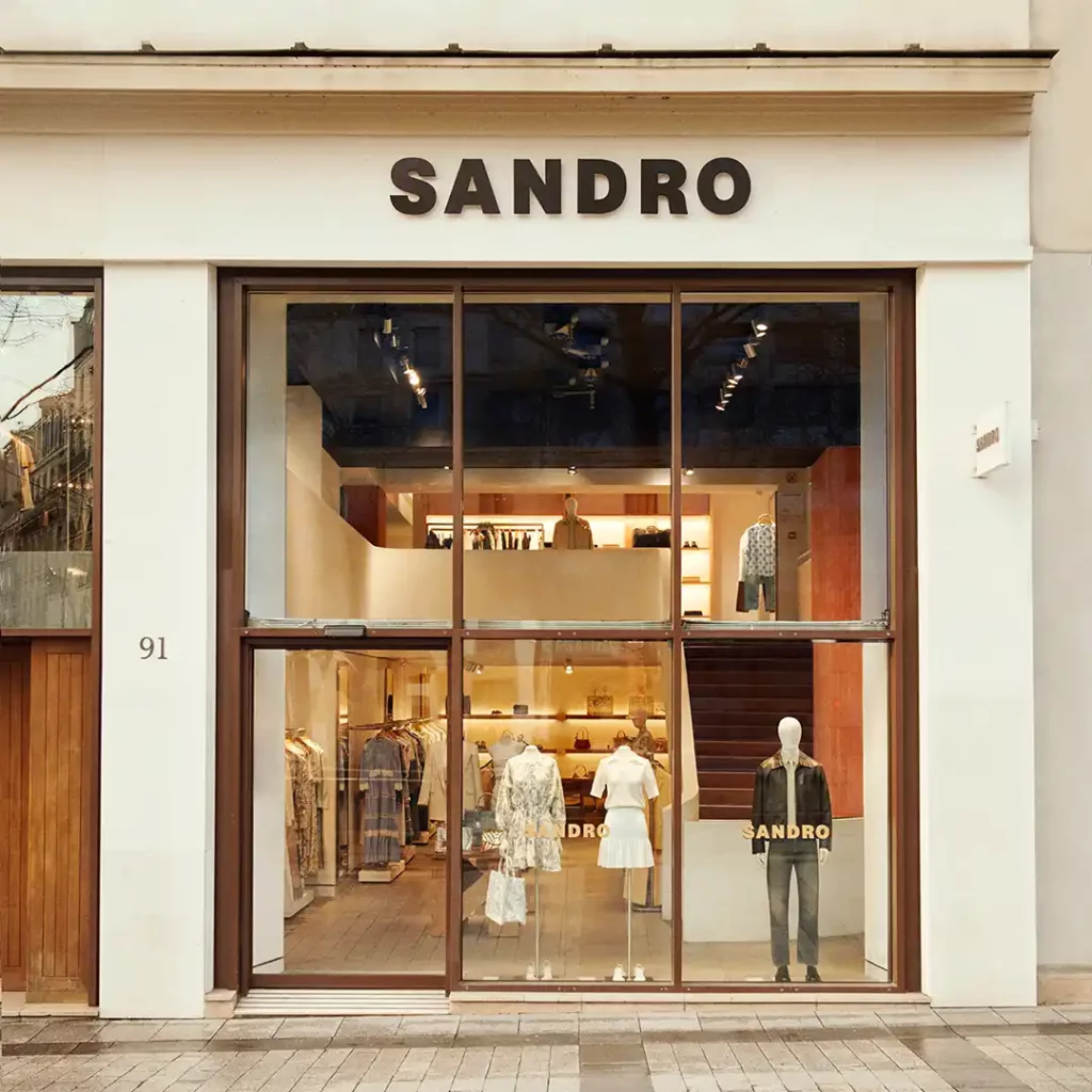 Photo d’une vitrine Sandro